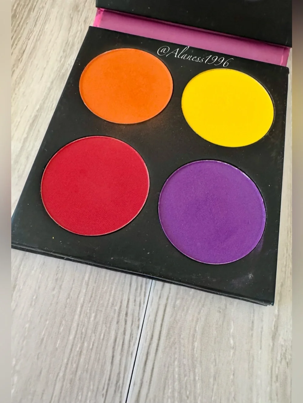 Sugarpill - Addicted to Pretty Eyeshadow Palettes ***EXTREMELY RARE!*** - Picture 5 of 9